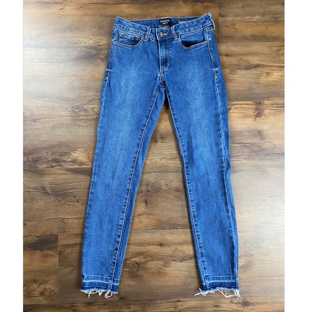 Bebe Heartbreaker Ankle Skinny Jeans Size 26